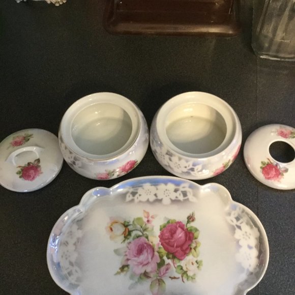 Vintage vanity set - Picture 3 of 6